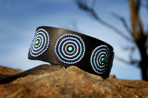 Blue & Brown Cirles TKC Massai