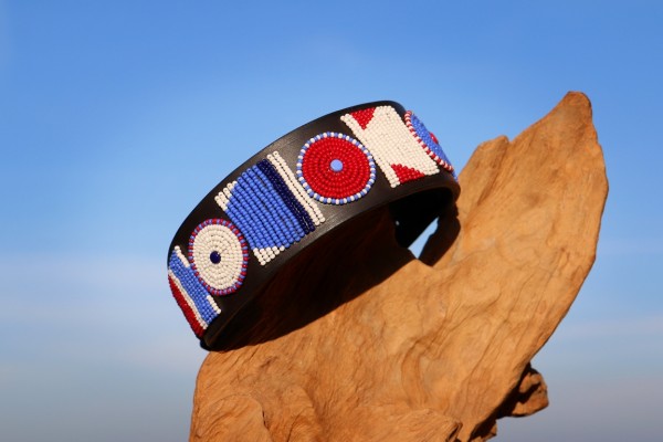 Red White Blue TKC Massaihalsband